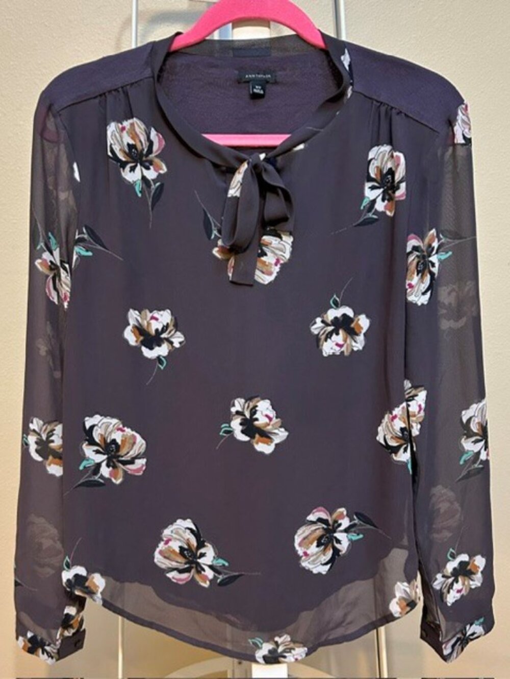 Gray Floral Anne Taylor Blouse with Neck Tie SZ XS